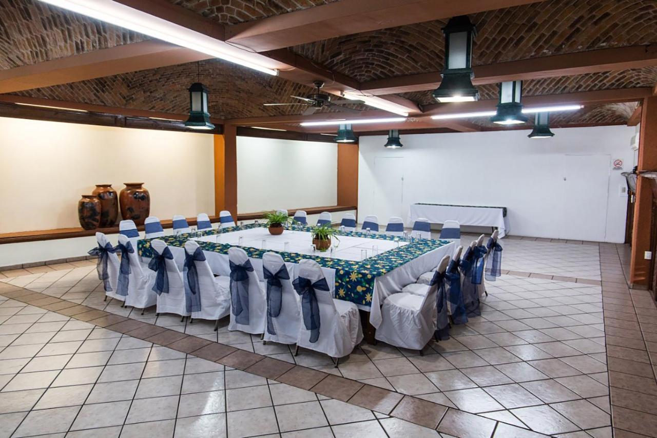 Hotel & Suites Villa Del Sol Morelia Exteriér fotografie