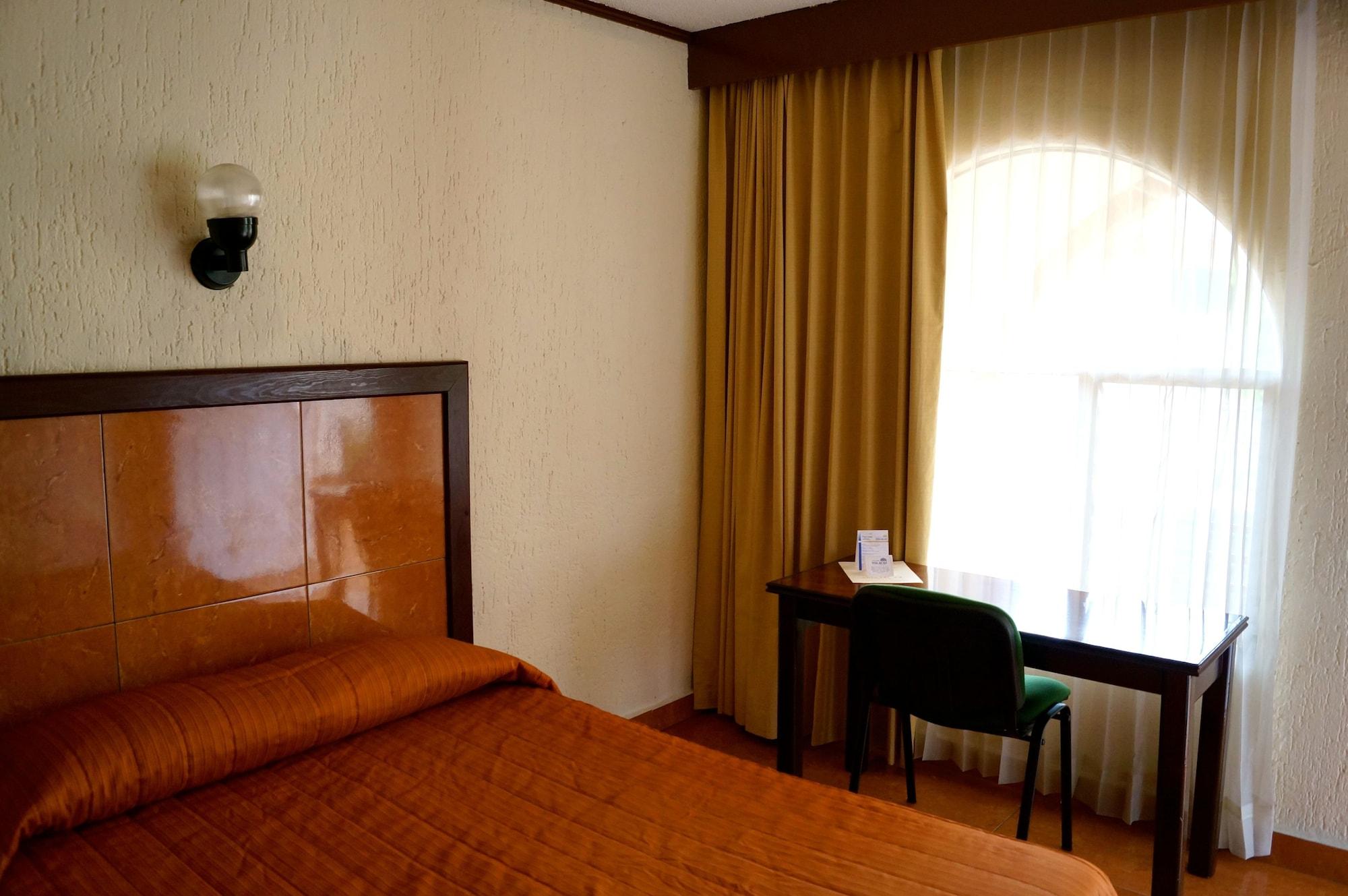 Hotel & Suites Villa Del Sol Morelia Exteriér fotografie