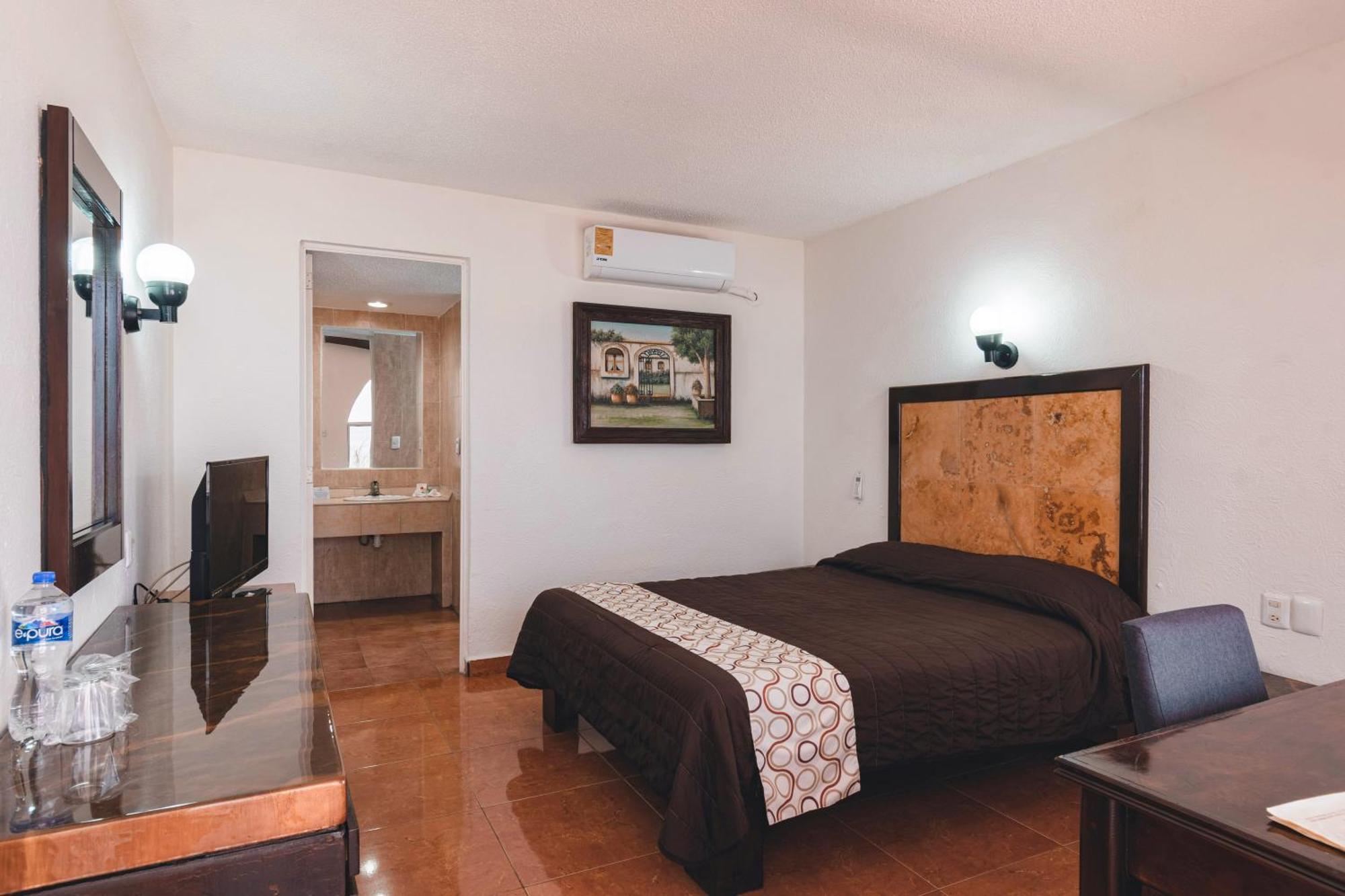 Hotel & Suites Villa Del Sol Morelia Exteriér fotografie